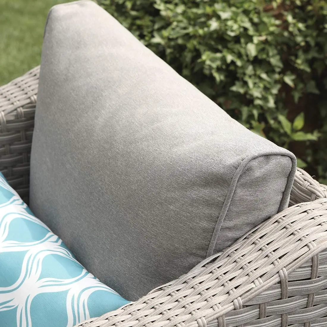 -Outdoor Furniture 5-Piece Wic - đánh giá và giá Outdoor Furniture Fire Table